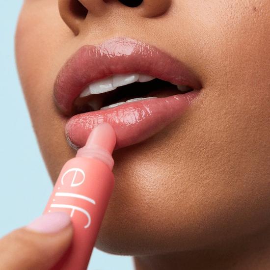 e.l.f. Squeeze Me Lip Balm Strawberry