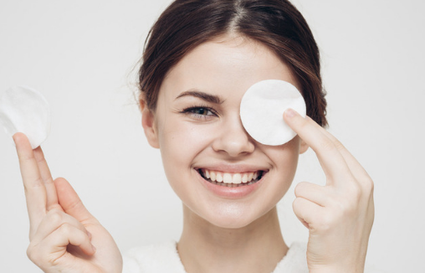 7 reasons to go makeup free